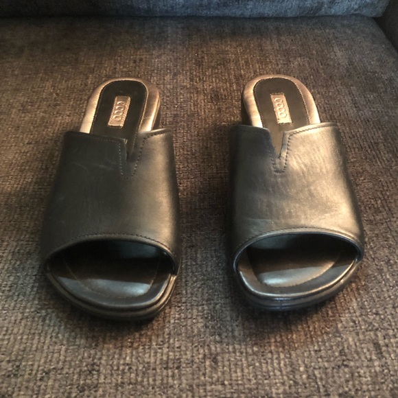 Sandals - Picture 4 of 4